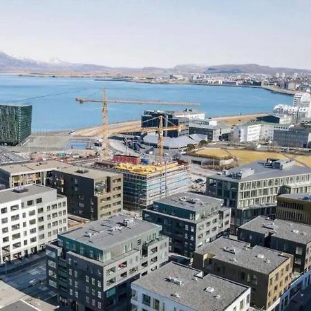 Private Lux 2Br & 2Ba City Center With Free Parking Reykjavik Exterior photo