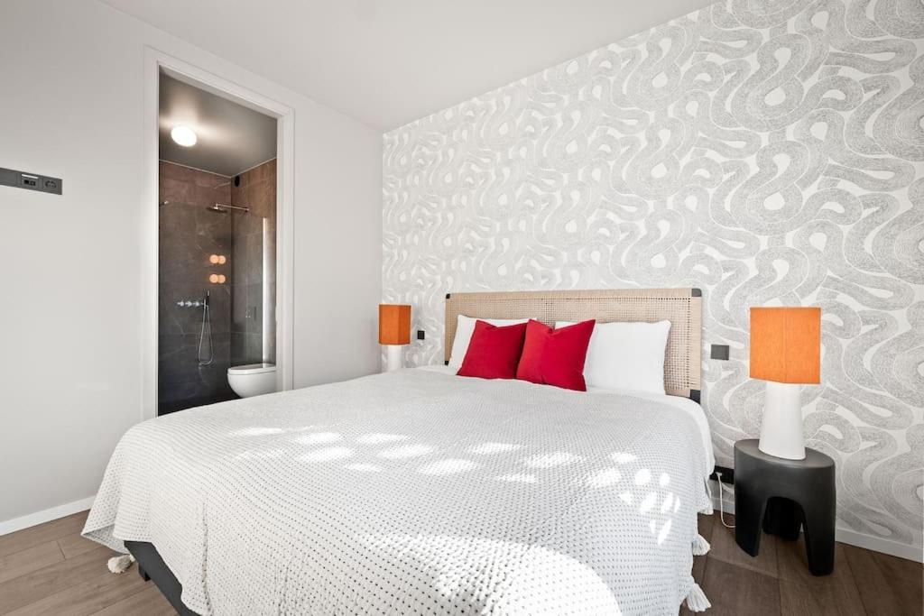 Private Lux 2Br & 2Ba City Center With Free Parking Reykjavik Exterior photo