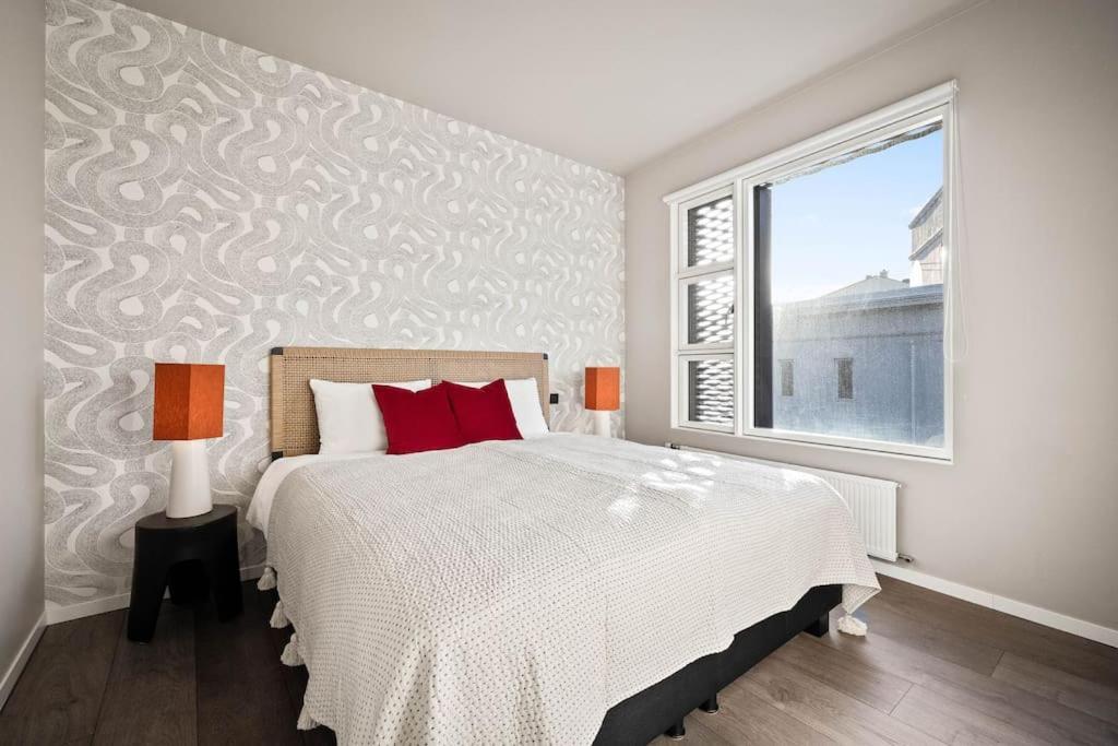 Private Lux 2Br & 2Ba City Center With Free Parking Reykjavik Exterior photo
