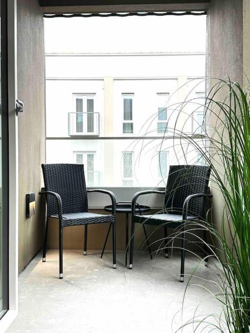 Private Lux 2Br & 2Ba City Center With Free Parking Reykjavik Exterior photo