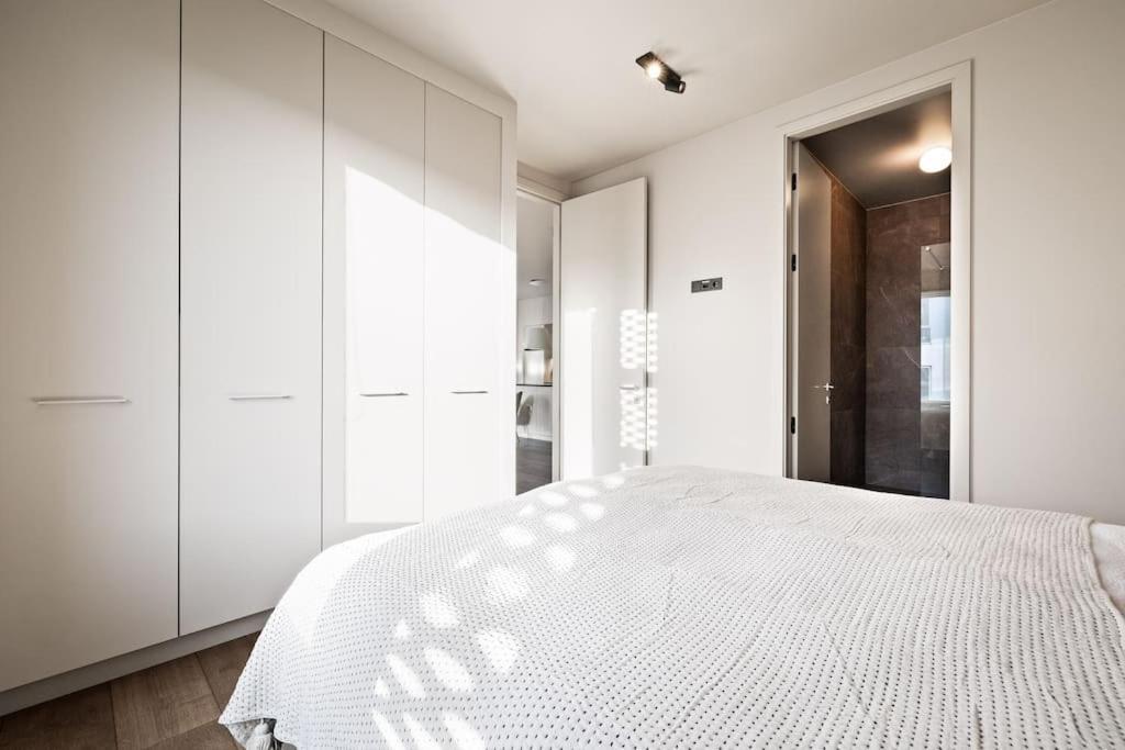 Private Lux 2Br & 2Ba City Center With Free Parking Reykjavik Exterior photo