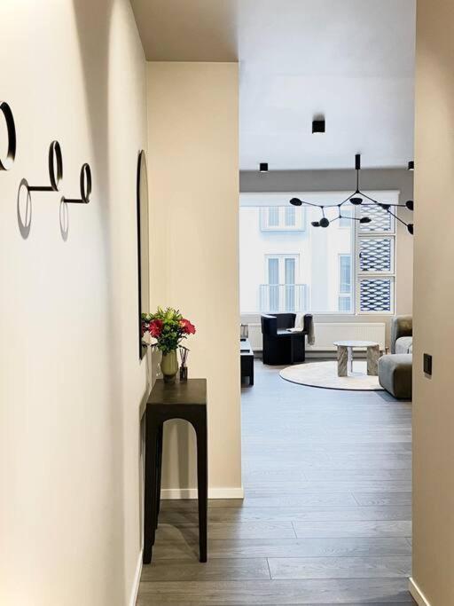 Private Lux 2Br & 2Ba City Center With Free Parking Reykjavik Exterior photo